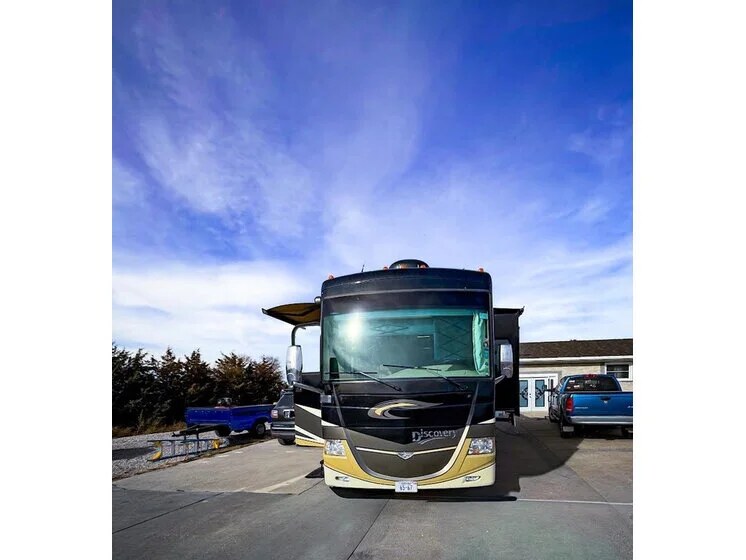 2010 Fleetwood Discovery 40X Class inspected unit