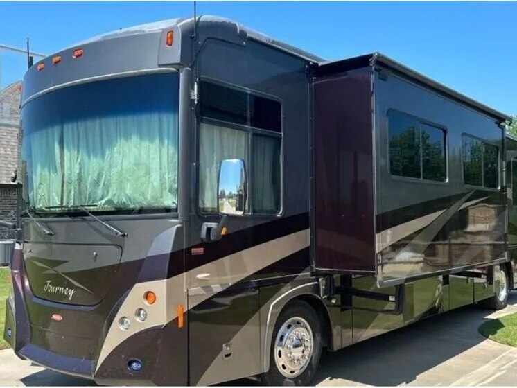 2008 Winnebago Journey inspected unit