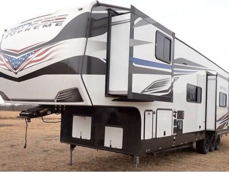 2022 Genesis Supreme 40CRXL inspected unit