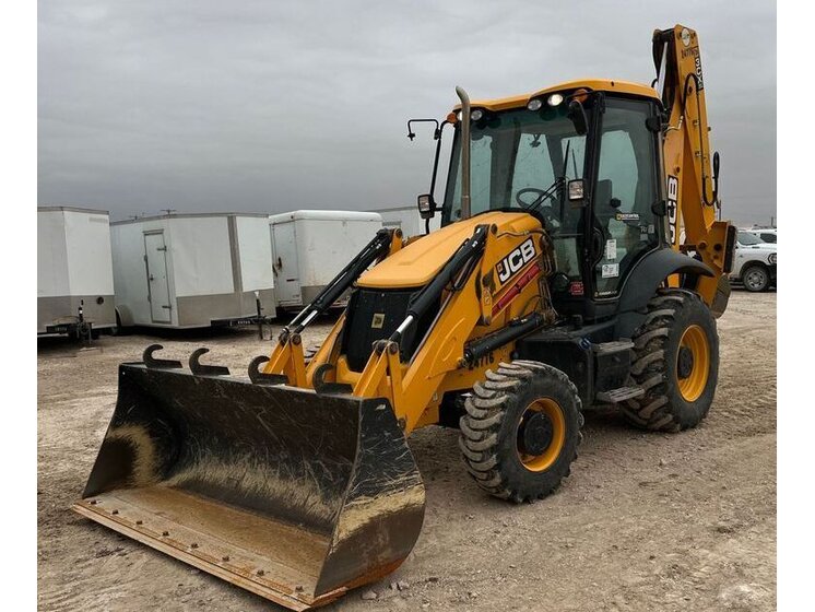2022 JCB 3CX 15HFCE inspected unit