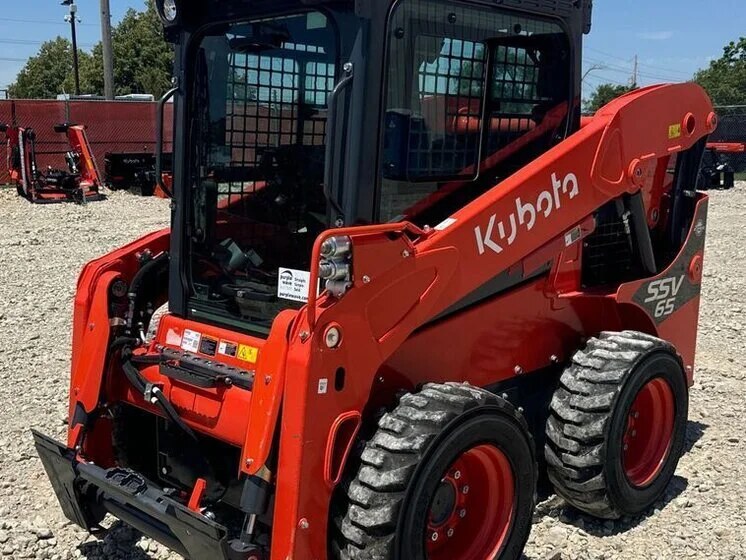 2022 Kubota SSV65 inspected unit